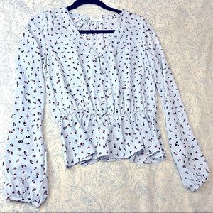 Beautiful blue blouse with brown floral prints! 💙